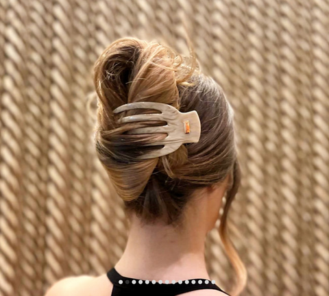 Ficcare Yara Yoga Clip in Sand Dunes securing hair during yoga practice